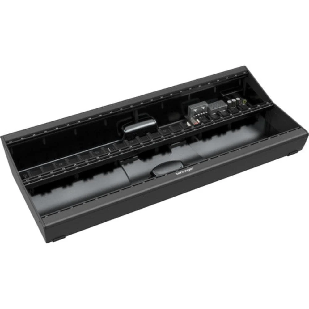 Behringer Eurorack Go Compact 280 HP Eurorack Case with Power - Image 4