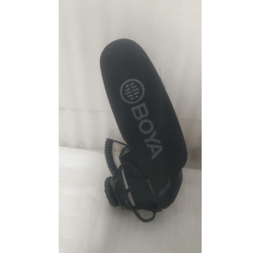Boya BY-BM3032 Directional On-Camera Super-Cardioid Shotgun Condenser Microphone - Open Box B Stock - Image 2