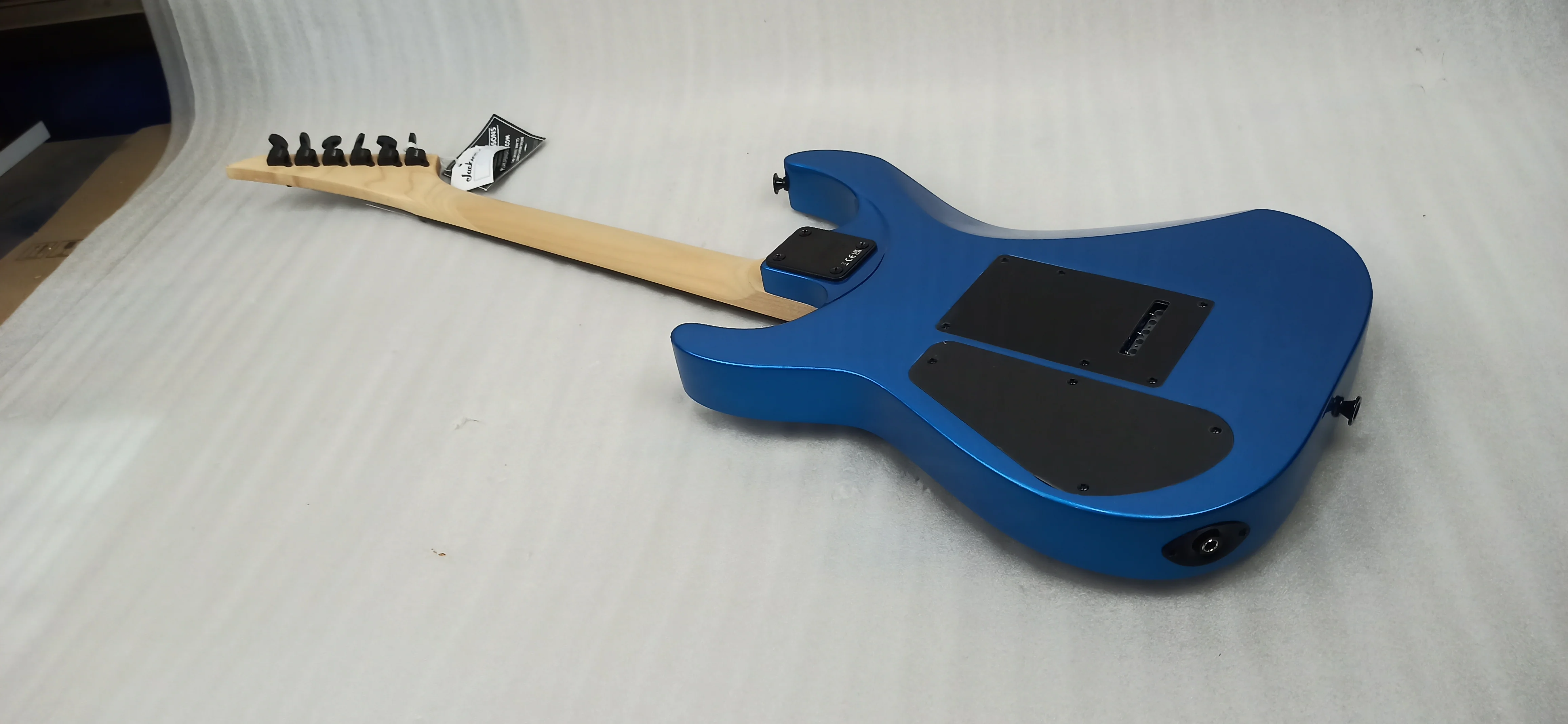 Jackson JS11 Dinky 6 String Electric Guitar - Open Box - Image 4