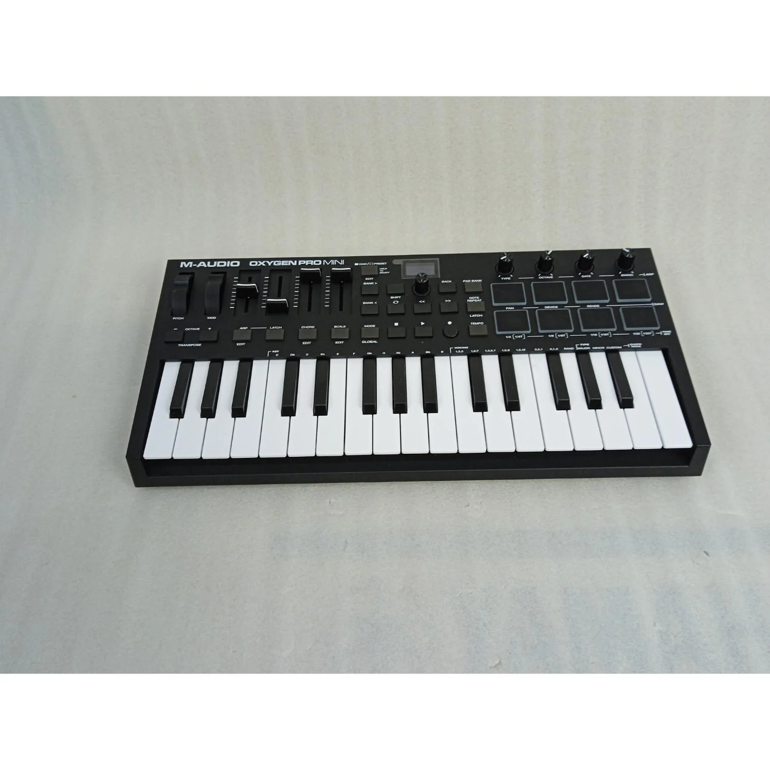 M-Audio Oxygen Pro USB Powered MIDI Controller With Smart Controls & Auto Mapping - Open Box B Stock - Image 2
