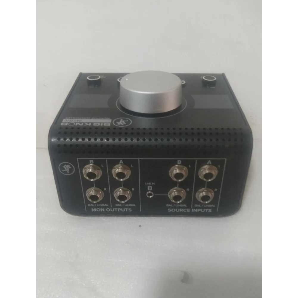 Mackie Big knob Passive Tabletop Studio Monitor Controller - Open Box B Stock - Image 8