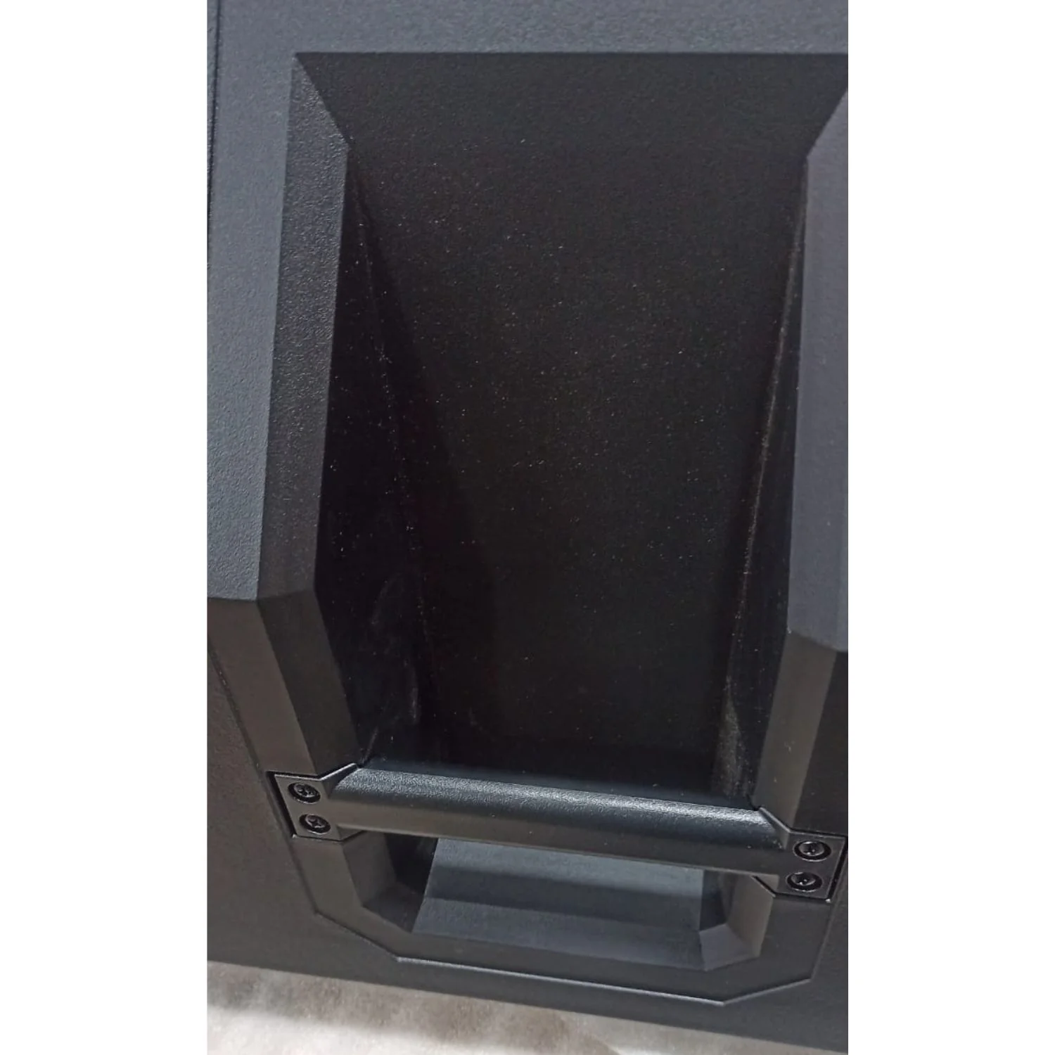 Mackie Thump Series Powered Loudspeaker - Open Box - Image 6