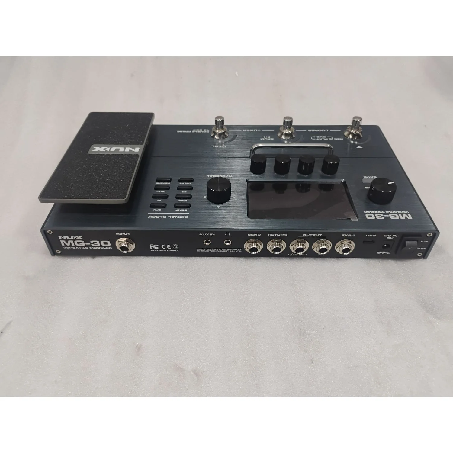 Nux MG 30 Guitar Multieffects Processor - Open Box - Image 4