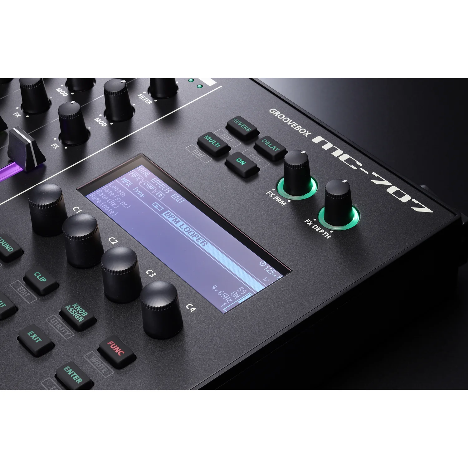 Roland MC 707 8 Tracks Groovebox - Image 8
