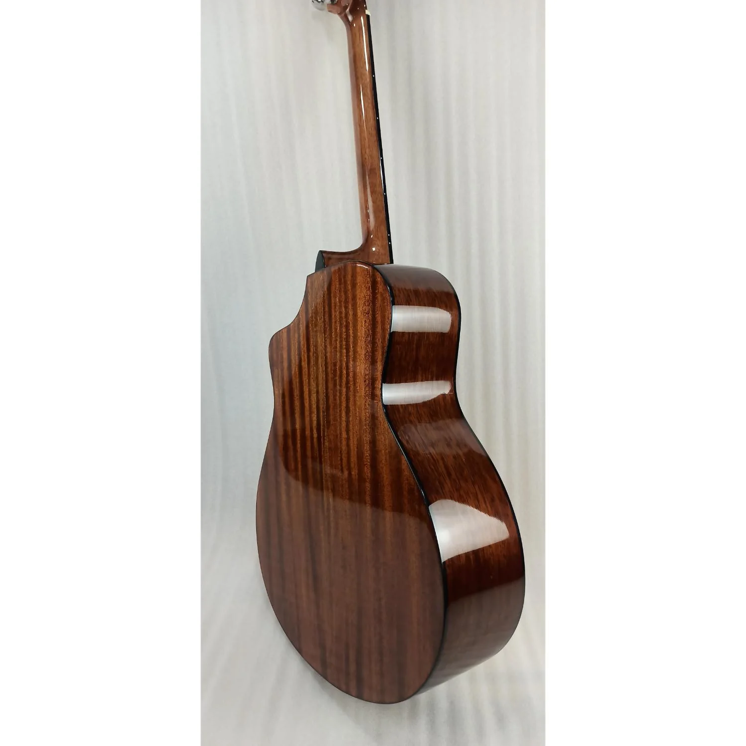Vault Artisan Premium Acoustic Guitar with Solid Spruce Top and Solid Mahogany Back and Sides - Open Box - Image 13