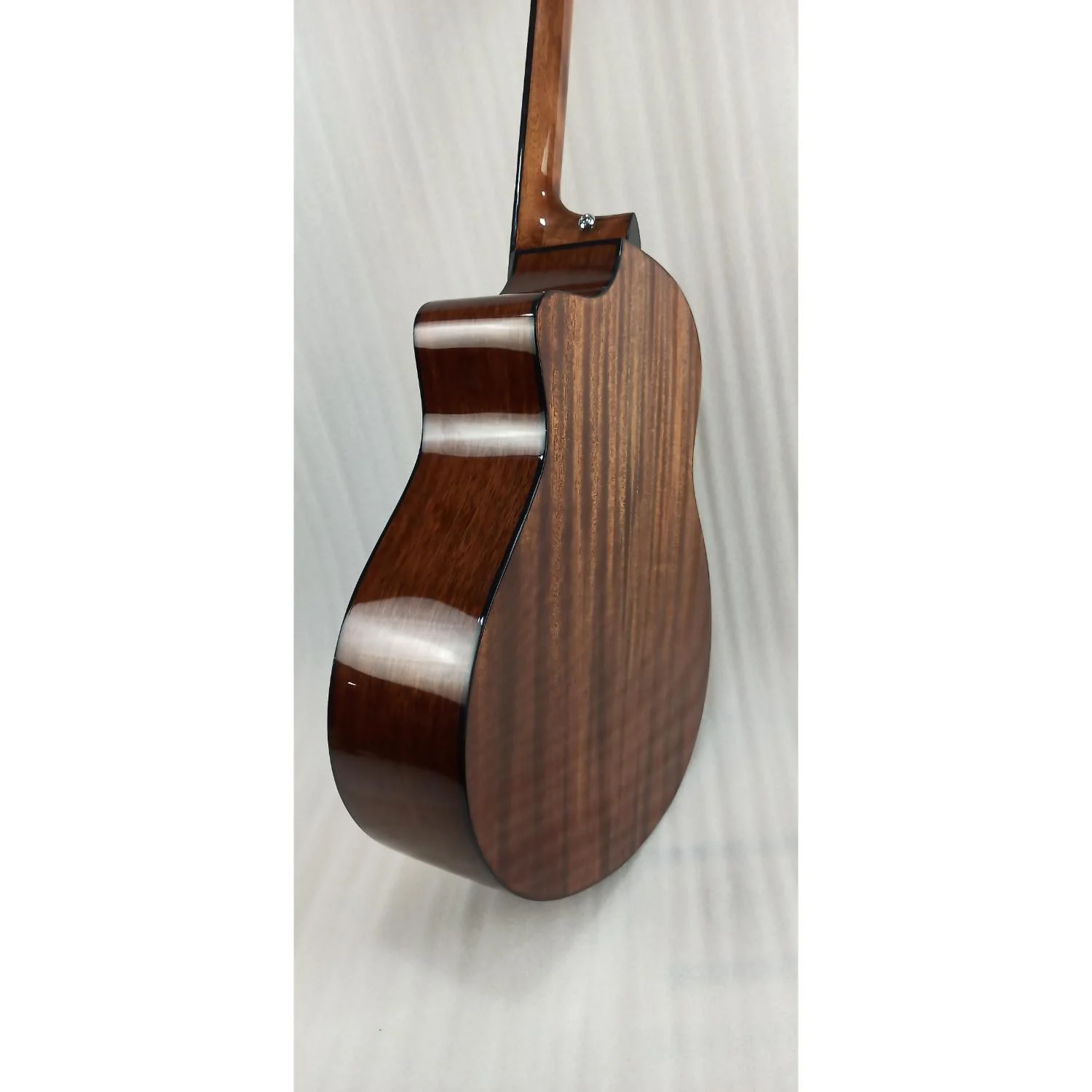 Vault Artisan Premium Acoustic Guitar with Solid Spruce Top and Solid Mahogany Back and Sides - Open Box - Image 14