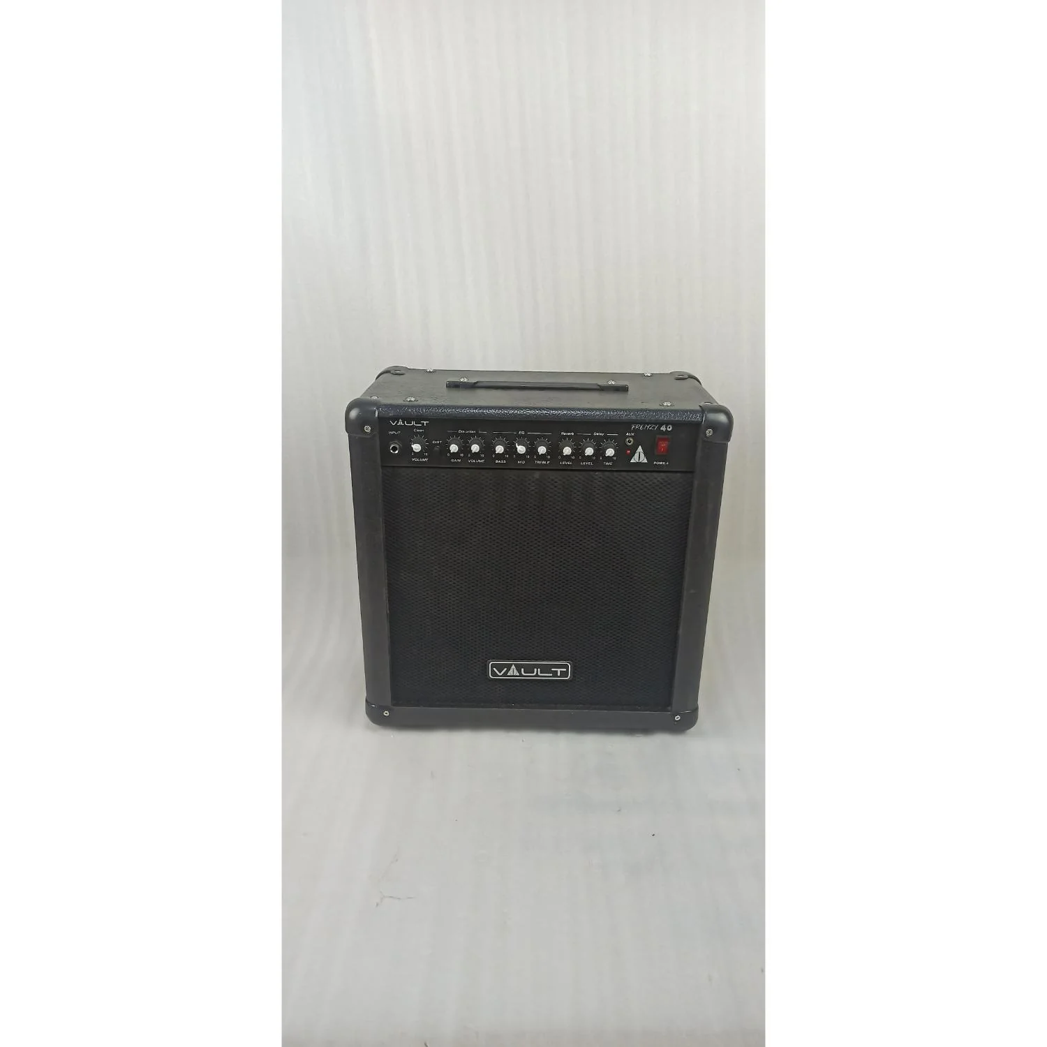 Vault Frenzy 40 Watt Combo Guitar Amplifier with Analog Distortion, Reverb & Delay All Playable Together - Open Box - Image 18