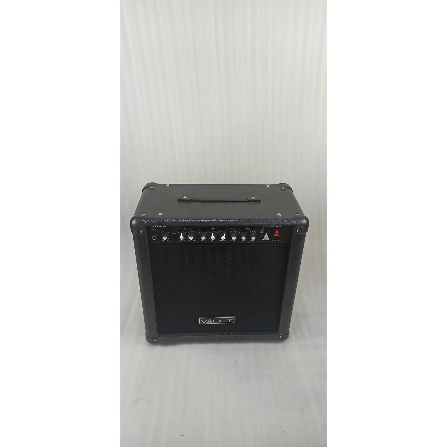Vault Frenzy 40 Watt Combo Guitar Amplifier with Analog Distortion, Reverb & Delay All Playable Together - Open Box - Image 32