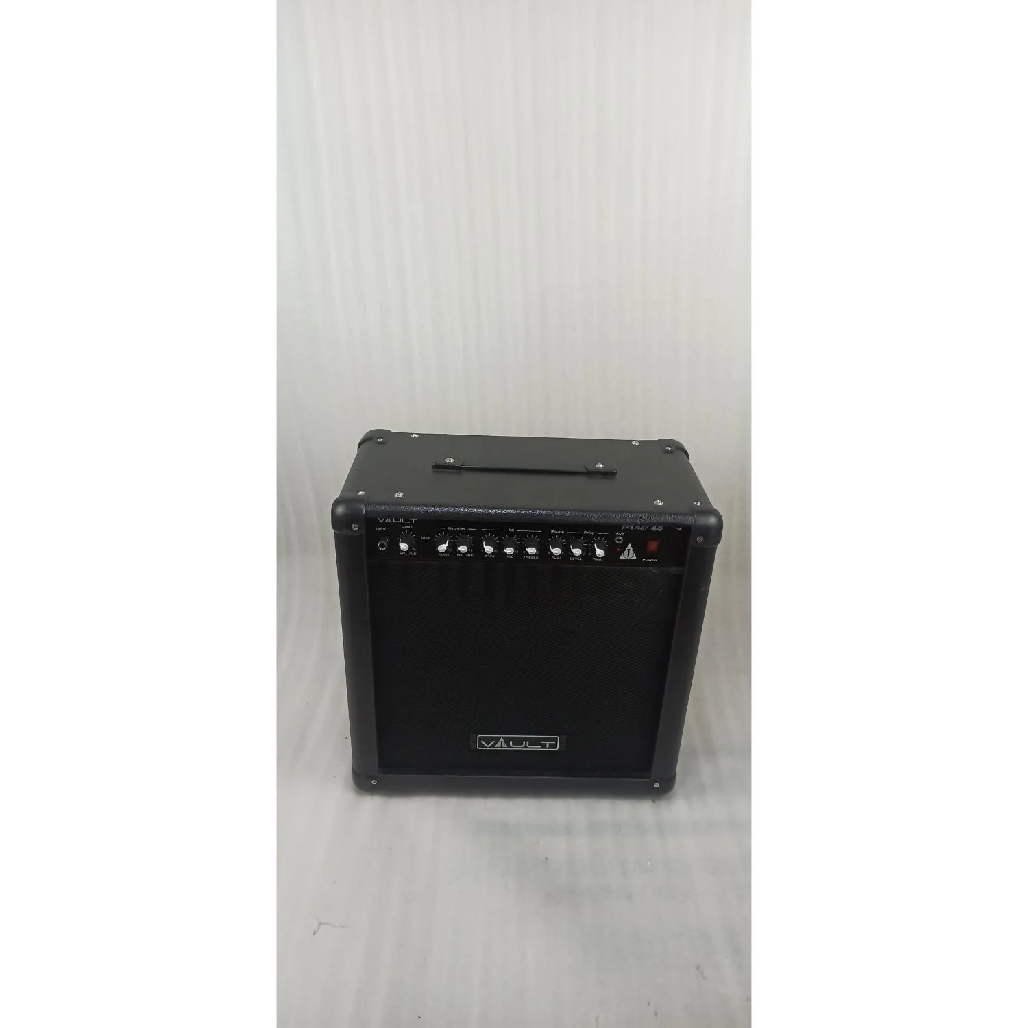 Vault Frenzy 40 Watt Combo Guitar Amplifier with Analog Distortion, Reverb & Delay All Playable Together - Open Box - Image 8