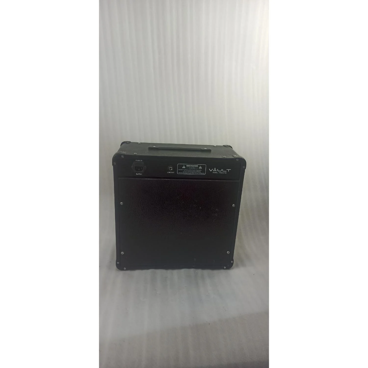 Vault Frenzy 40 Watt Combo Guitar Amplifier with Analog Distortion, Reverb & Delay All Playable Together - Open Box B Stock - Image 14
