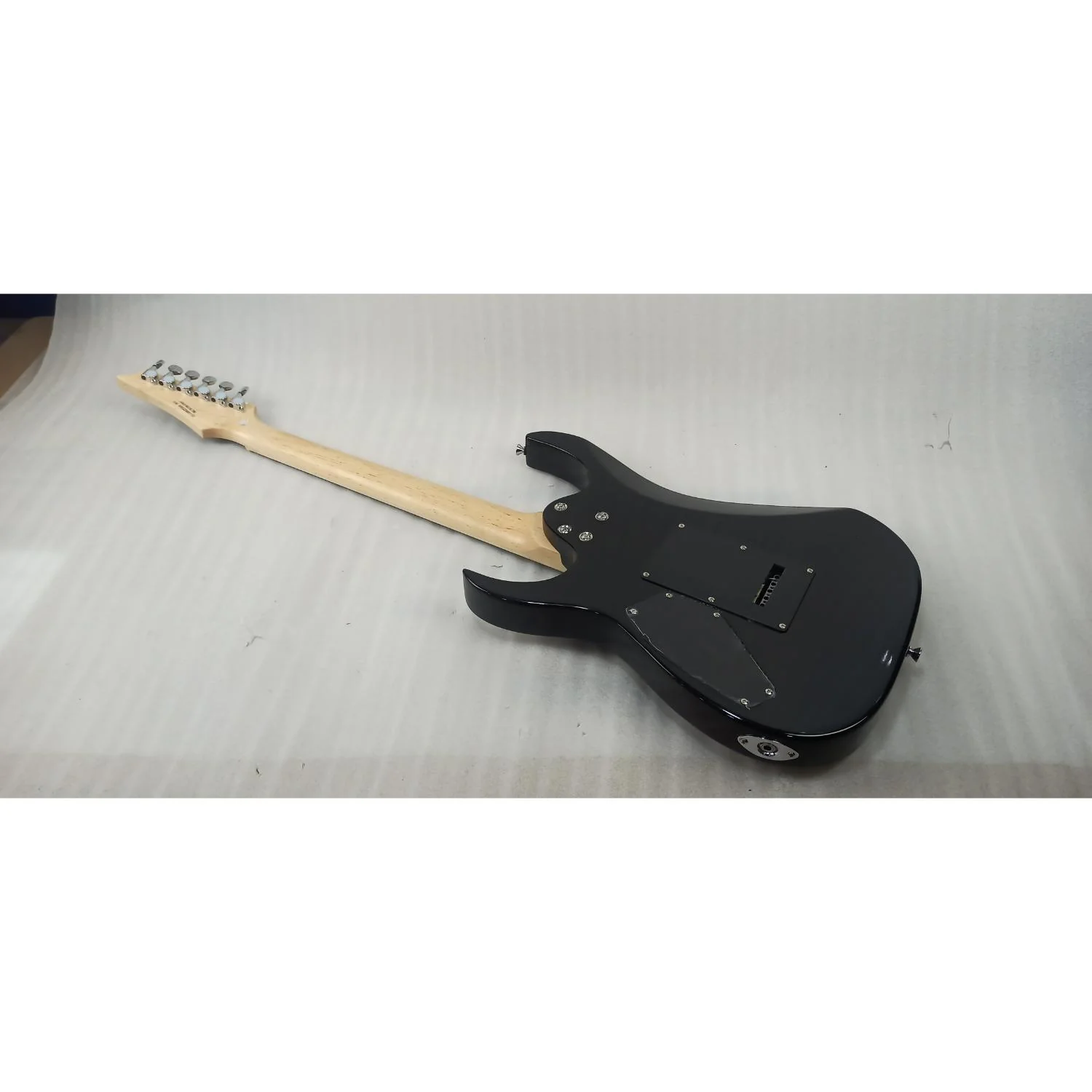 Vault RG1 Soloist Premium Electric Guitar - Open Box - Image 10