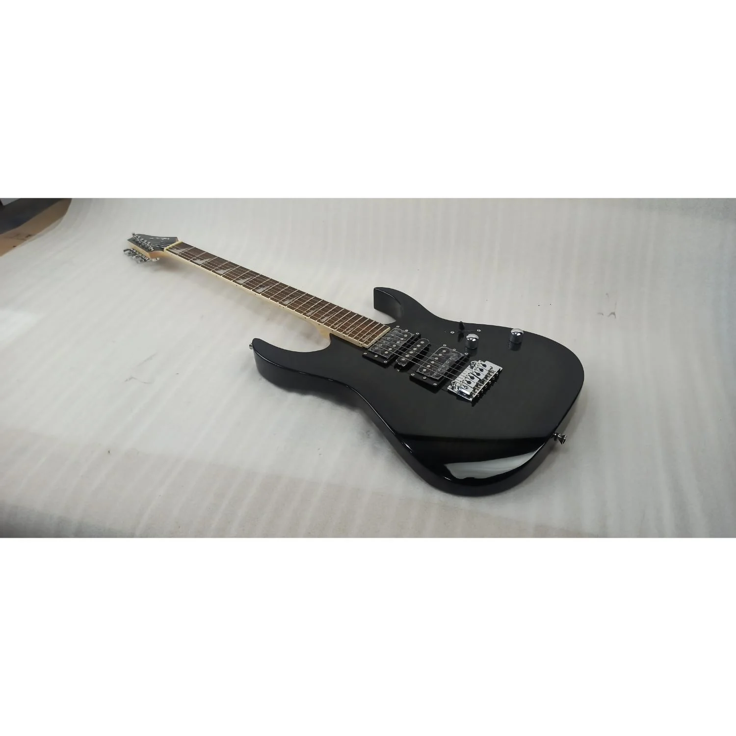 Vault RG1 Soloist Premium Electric Guitar - Open Box - Image 14