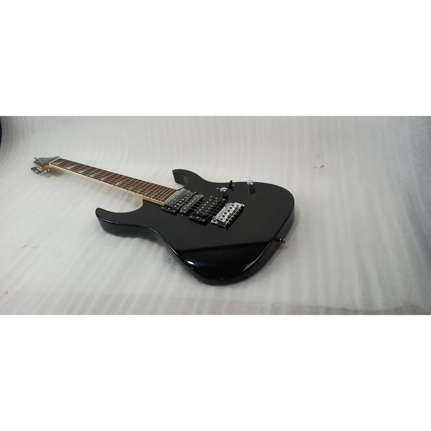 Vault RG1 Soloist Premium Electric Guitar - Open Box - Image 6